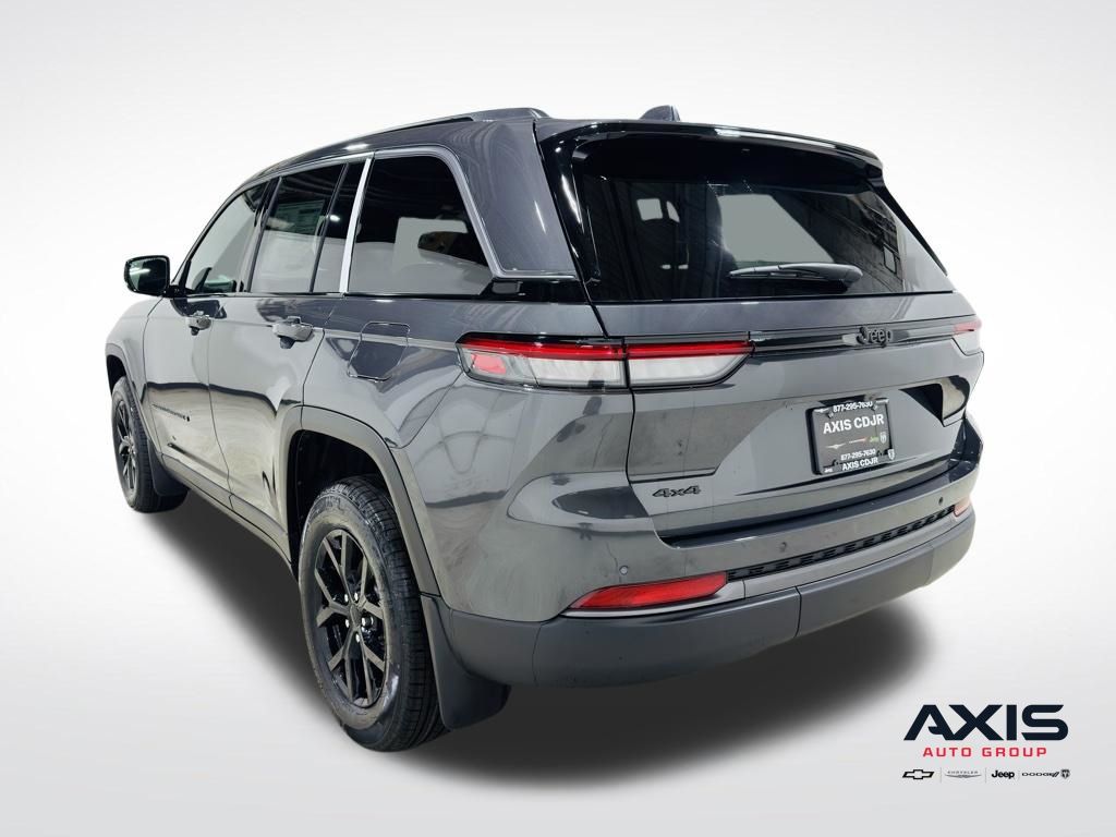 2026 Jeep Grand Cherokee Laredo - Photo 5