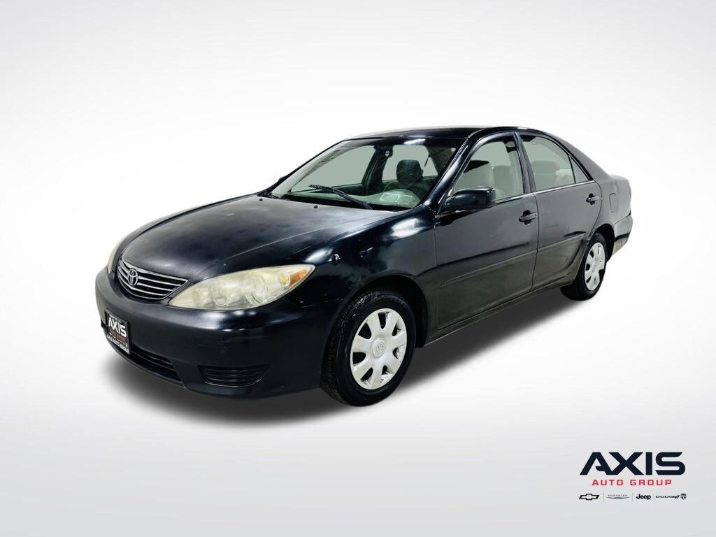 Used 2005 Toyota Camry LE Sedan
