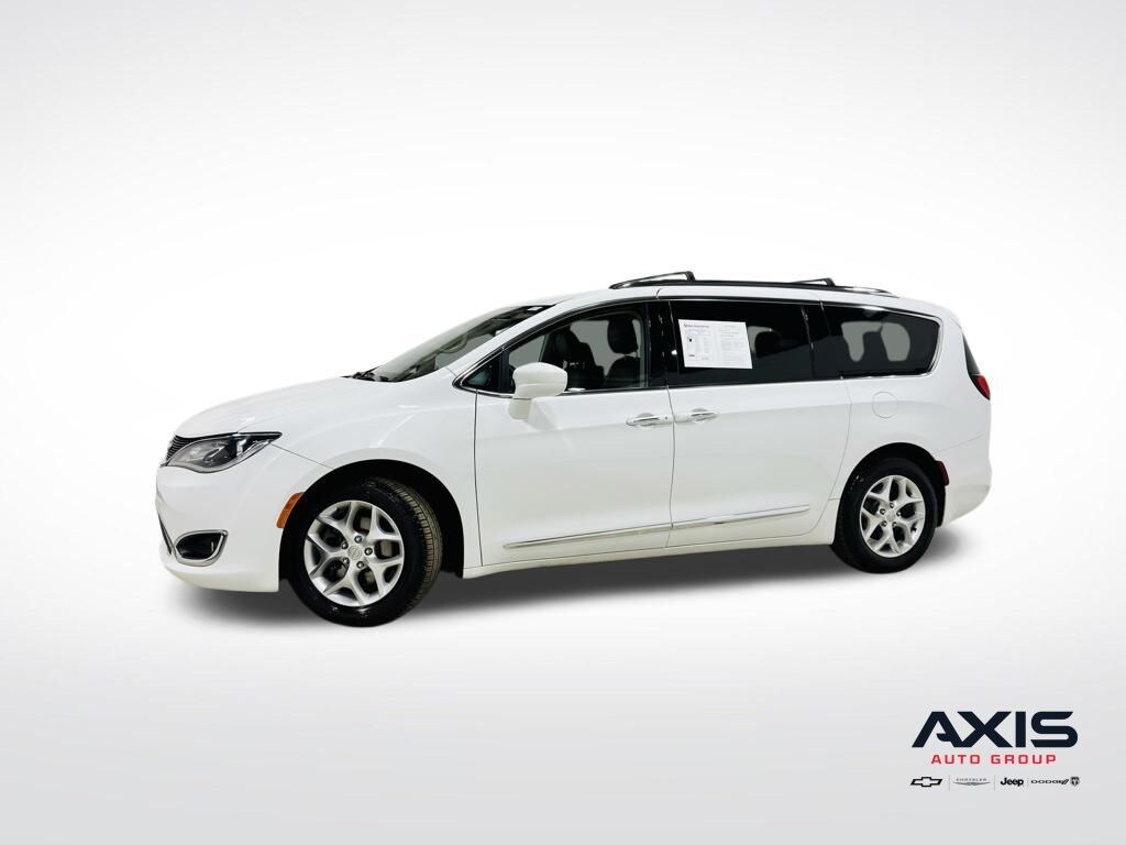 Used 2017 Chrysler Pacifica Touring L Plus Minivan/Van