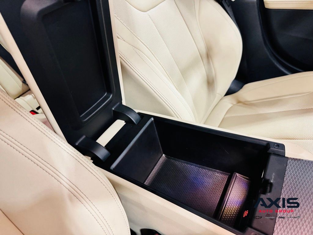 2025 BMW 4 Series 33