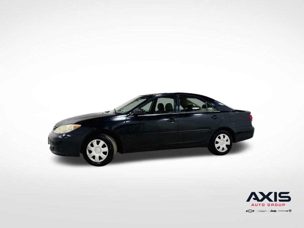 Used 2005 Toyota Camry LE Sedan