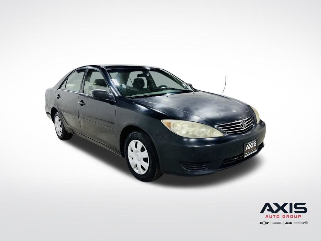 Used 2005 Toyota Camry LE Sedan