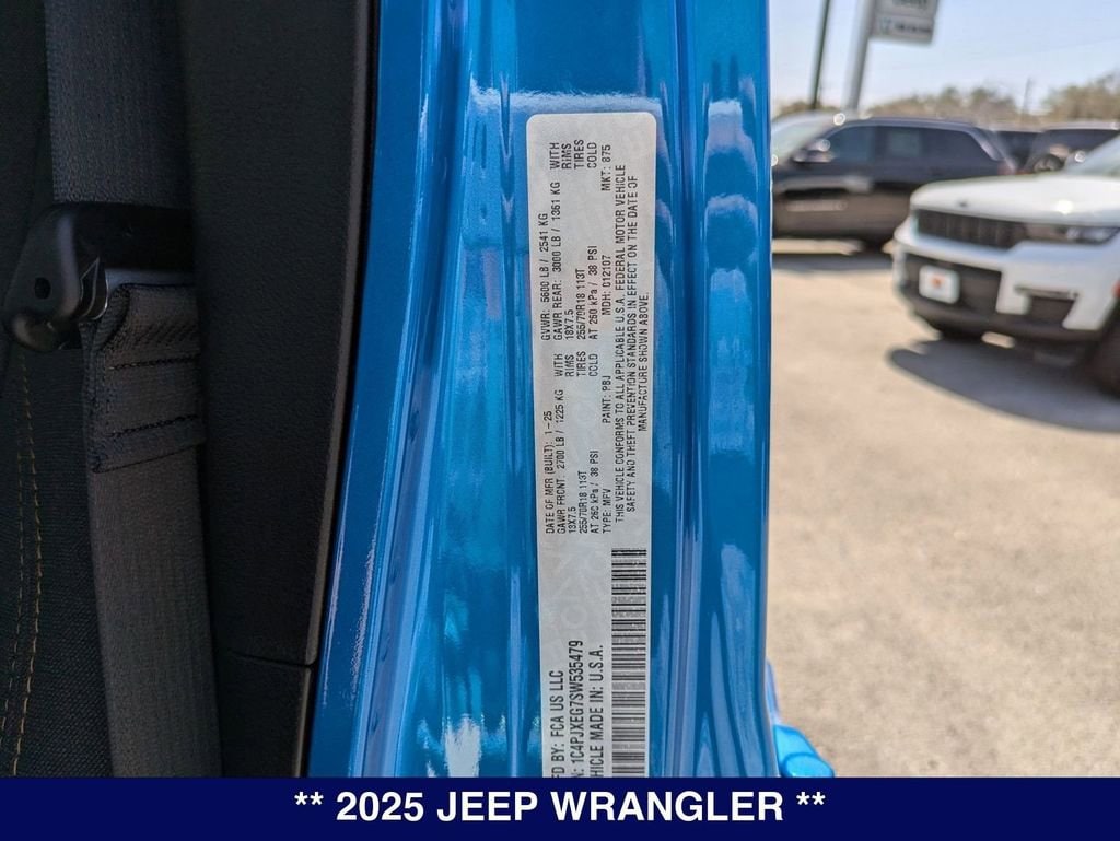 2025 Jeep Wrangler 4-Door Sahara - Photo 33