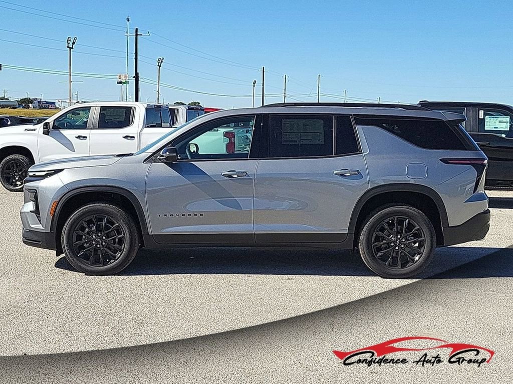 2026 Chevrolet Traverse LT's photo