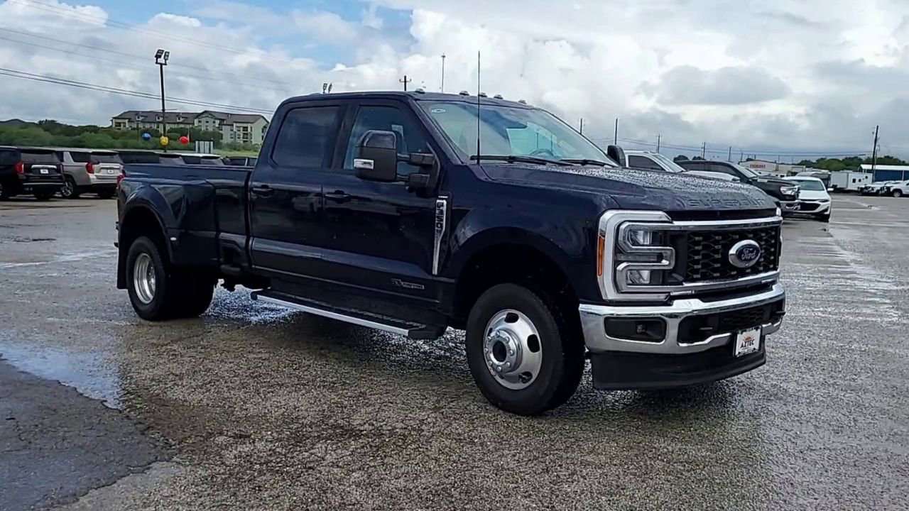 Used 2023 Ford F-350 Super Duty Lariat with VIN 1FT8W3DT1PEC56121 for sale in Beeville, TX