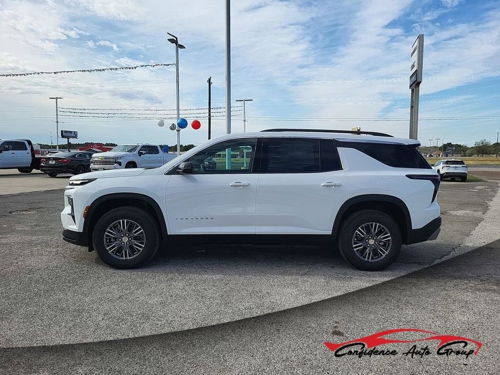 2026 Chevrolet Traverse LT's photo