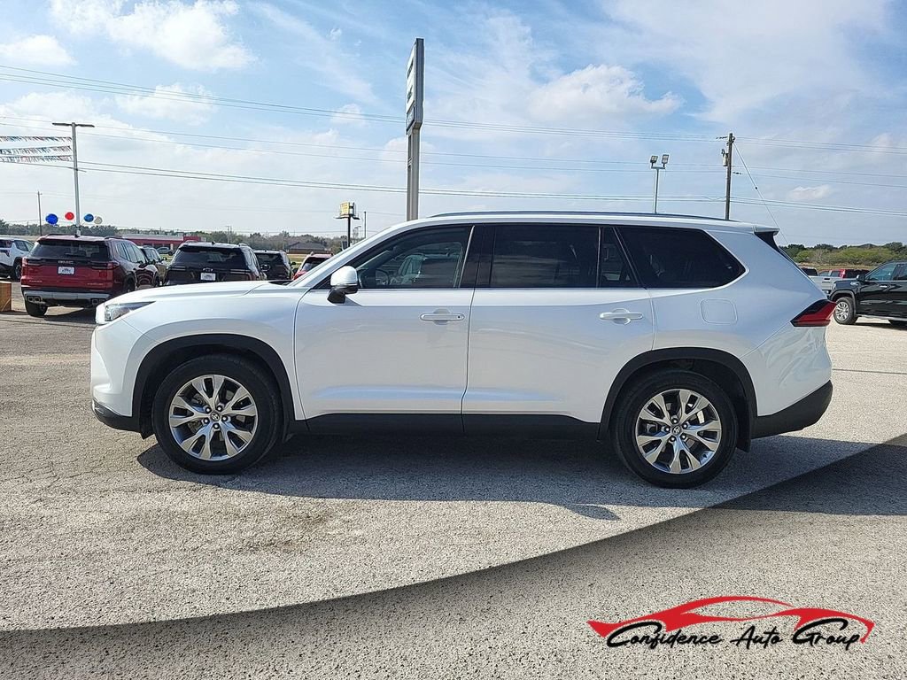 2024 Toyota Grand Highlander Limited's photo