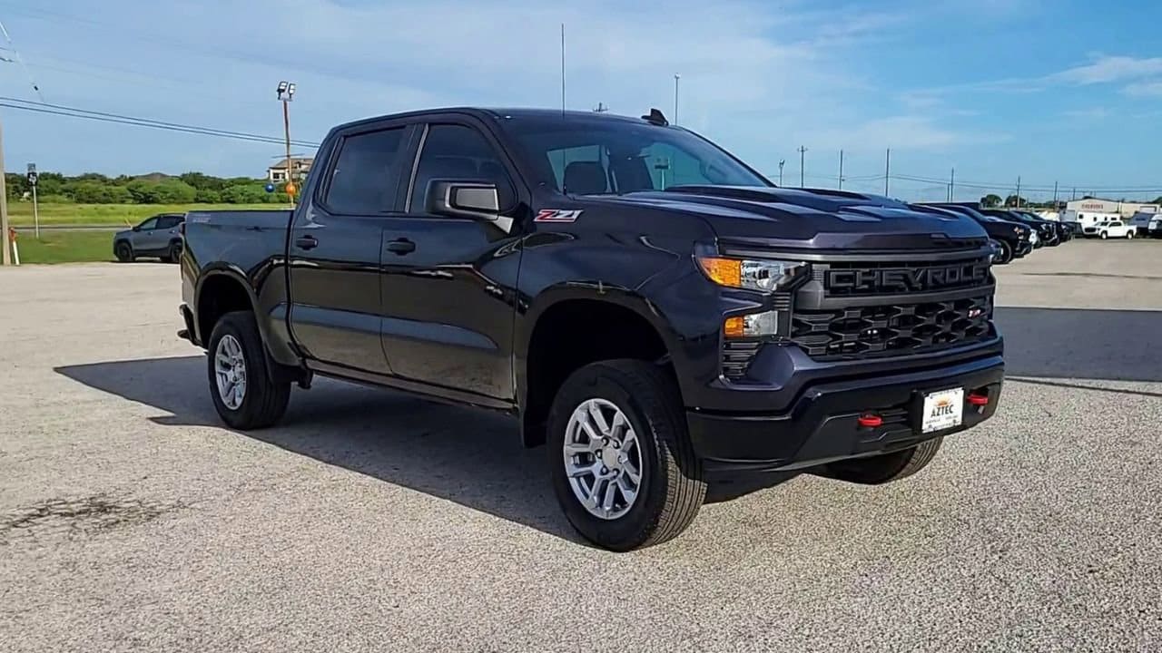 Certified 2023 Chevrolet Silverado 1500 Custom with VIN 3GCPDCEK3PG172561 for sale in Beeville, TX