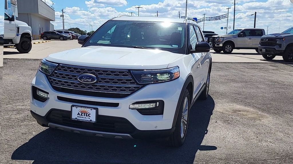 2022 Ford Explorer Limited photo 2