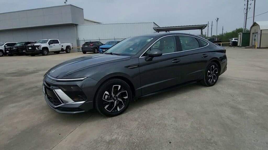 Used 2025 Hyundai Sonata SEL Sedan