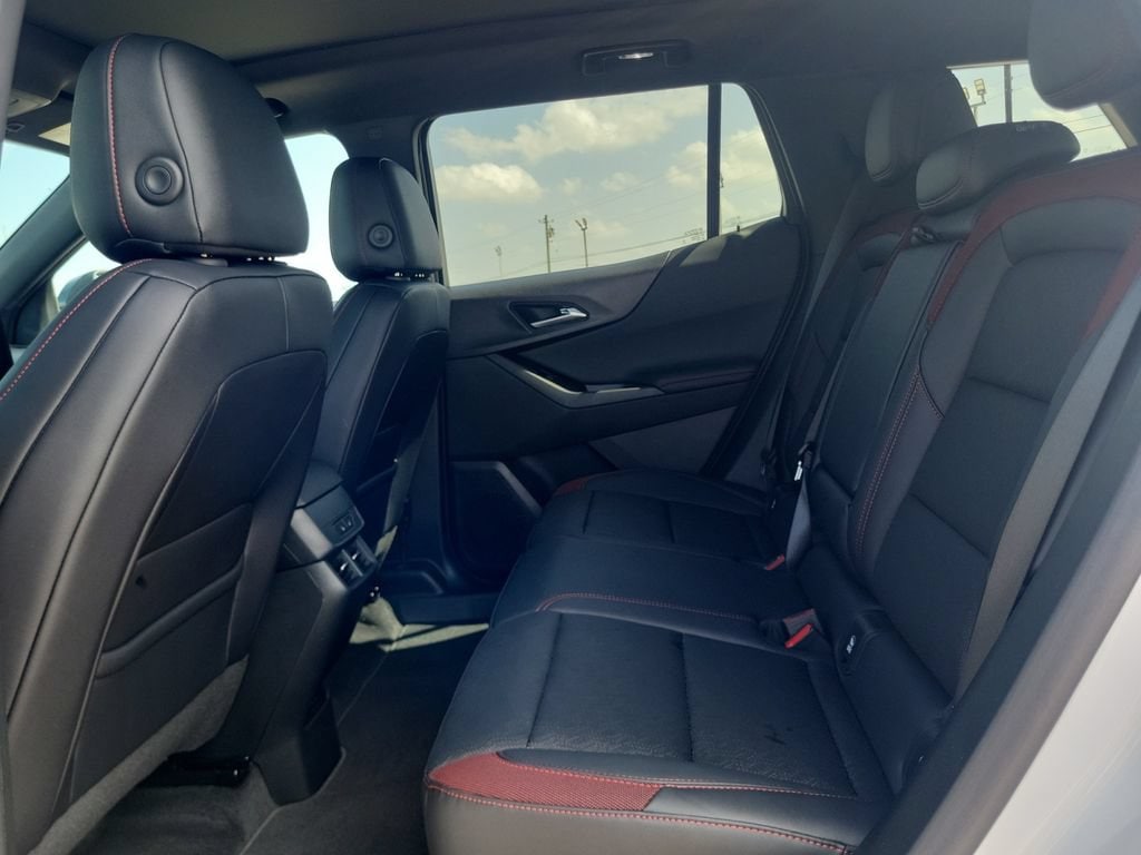 2027 Chevrolet Equinox RS - Photo 22