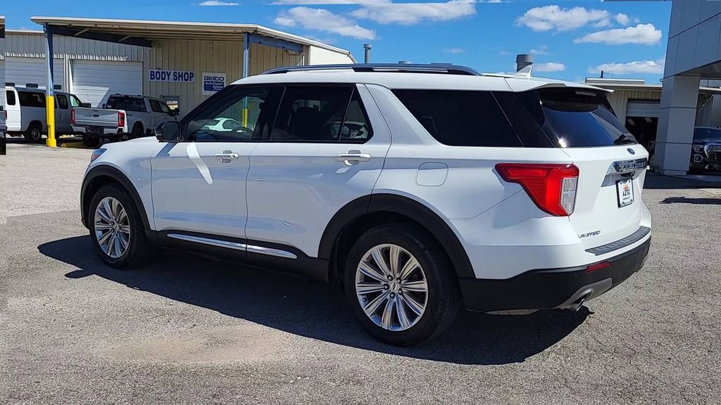 2022 Ford Explorer Limited photo 4