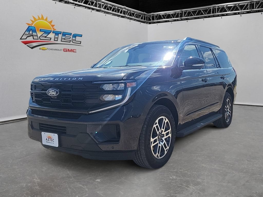 Used 2025 Ford Expedition Active