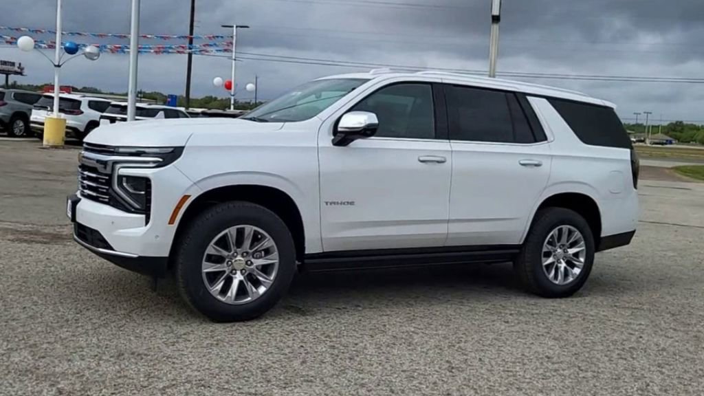 2025 Chevrolet Tahoe Premier photo 4