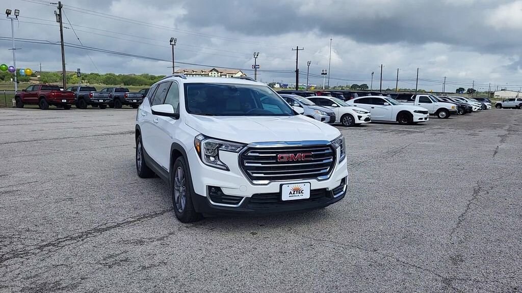 Used 2024 GMC Terrain SLT SUV