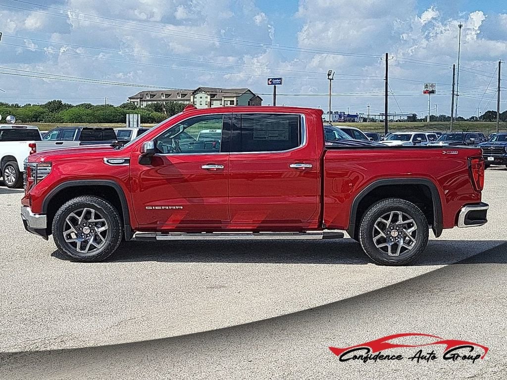 2026 GMC Sierra 1500 SLT's photo