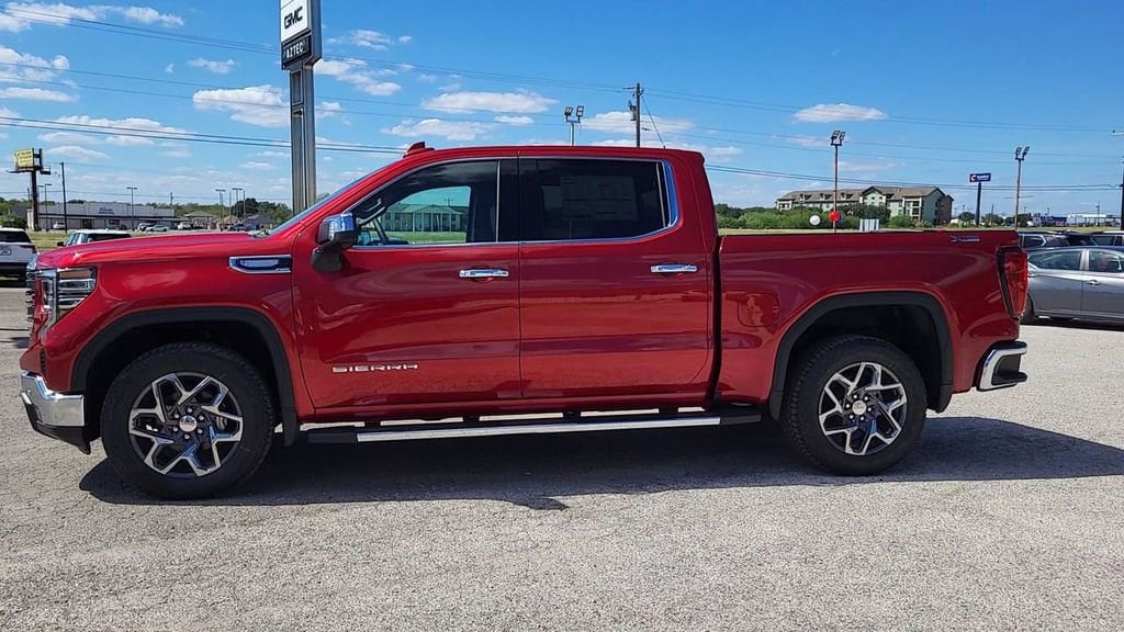 New 2026 GMC Sierra 1500 SLT Truck