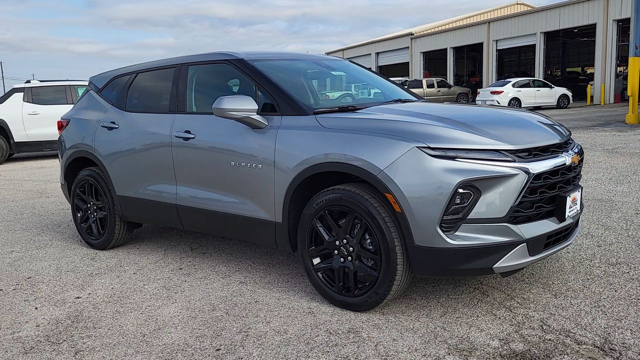 2025 Chevrolet Blazer 2LT - Photo 34