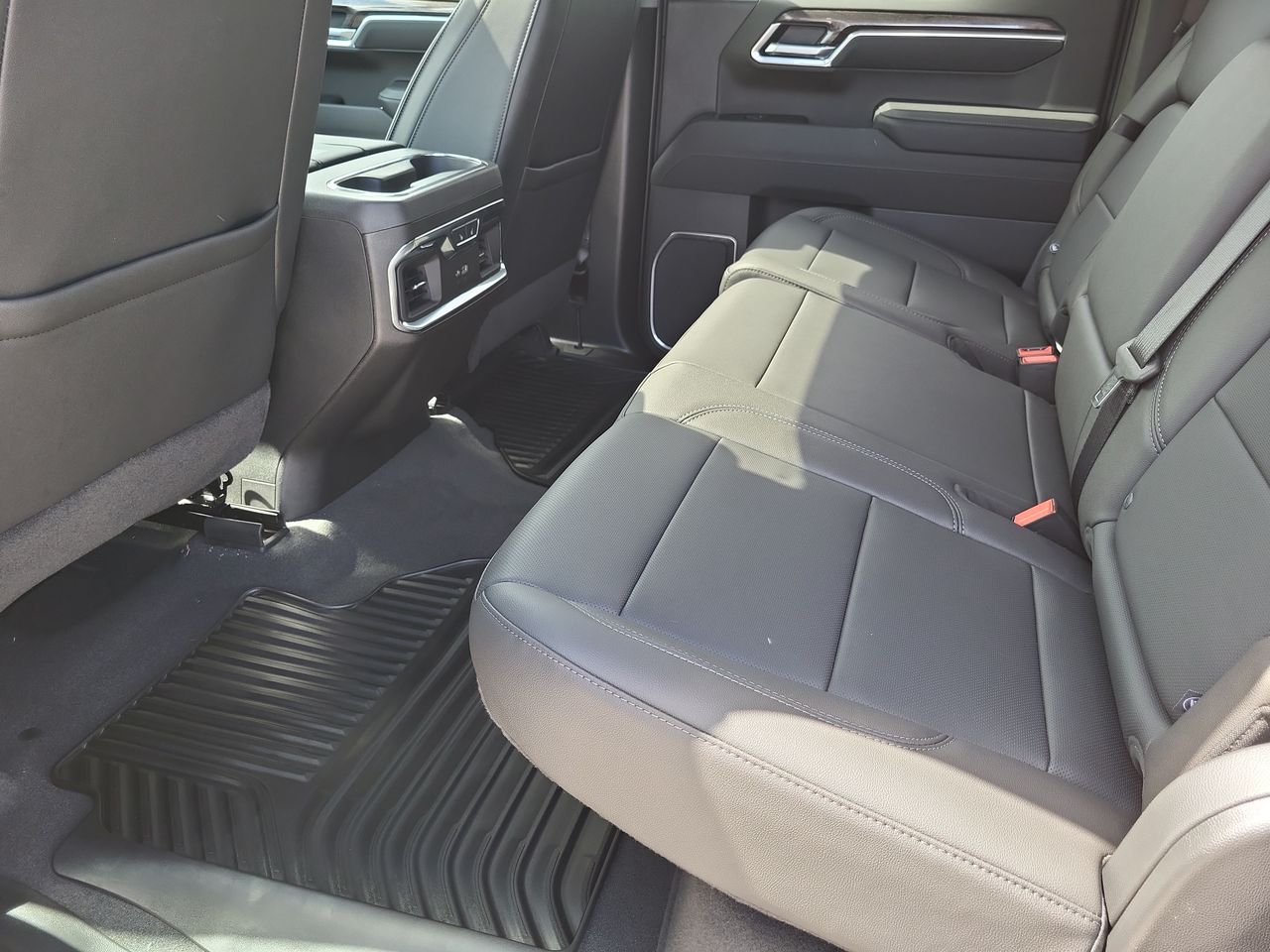 2025 Chevrolet Silverado 1500 LTZ - Photo 49