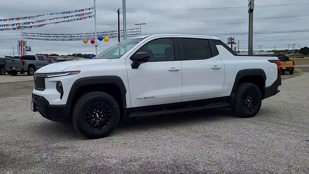 2024 Chevrolet Silverado EV Work Truck photo 4