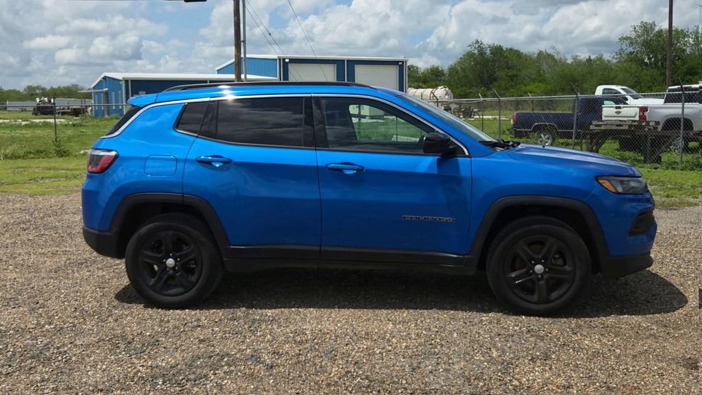 2023 Jeep Compass Latitude - Photo 9