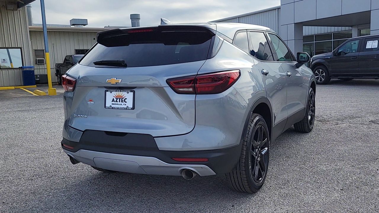 2025 Chevrolet Blazer 2LT - Photo 32