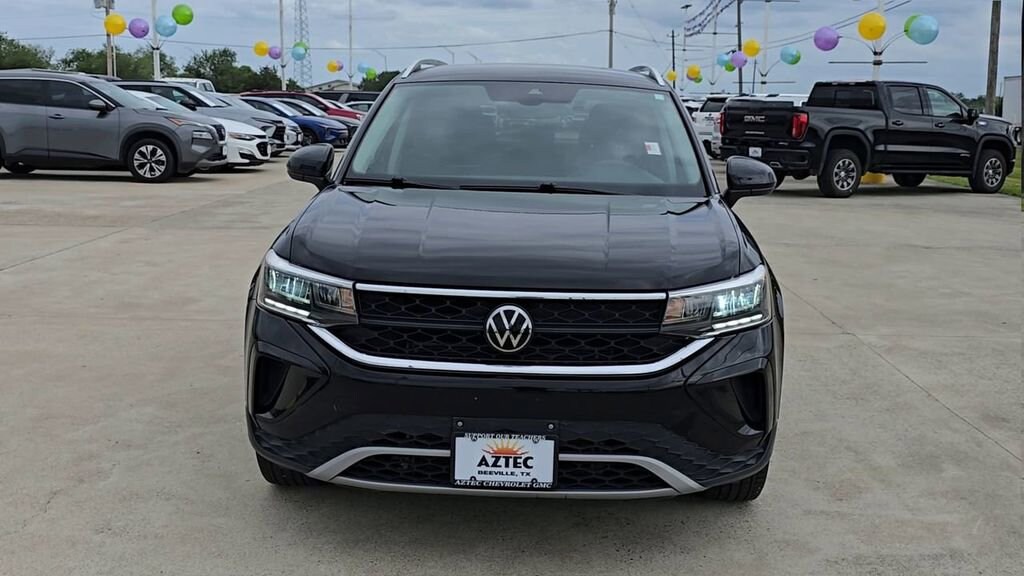 Used 2024 Volkswagen Taos SE SUV