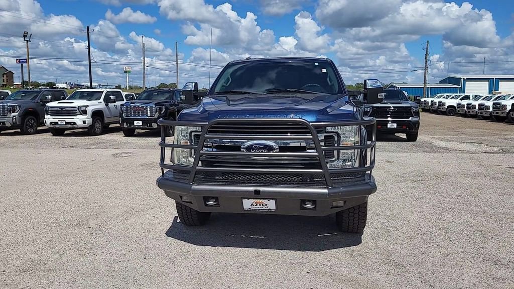 2017 Ford F-250 Lariat photo 2