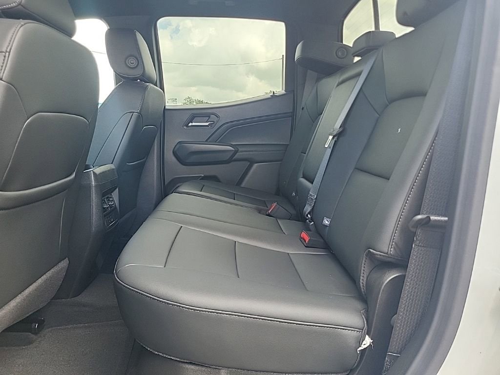 2026 Chevrolet Colorado LT - Photo 10