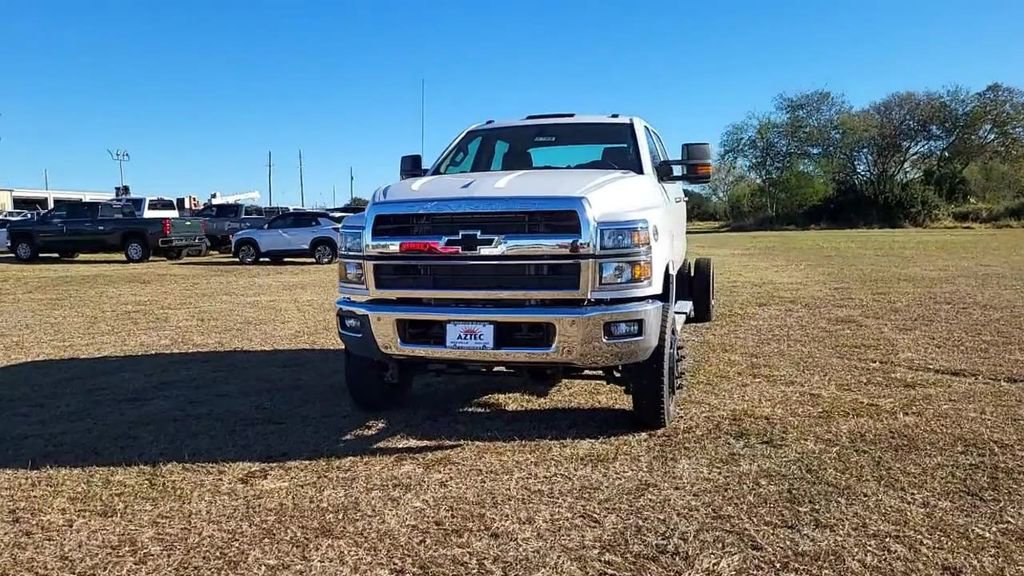 2024 Chevrolet Silverado 4500HD Work Truck photo 2