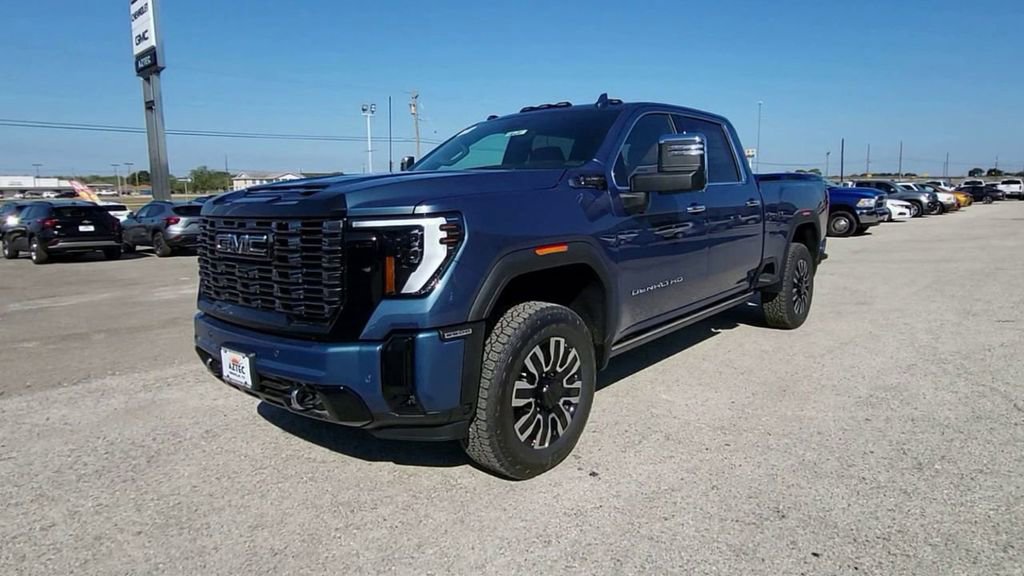 2025 Gmc Sierra 2500 HD Denali Ultimate photo 3