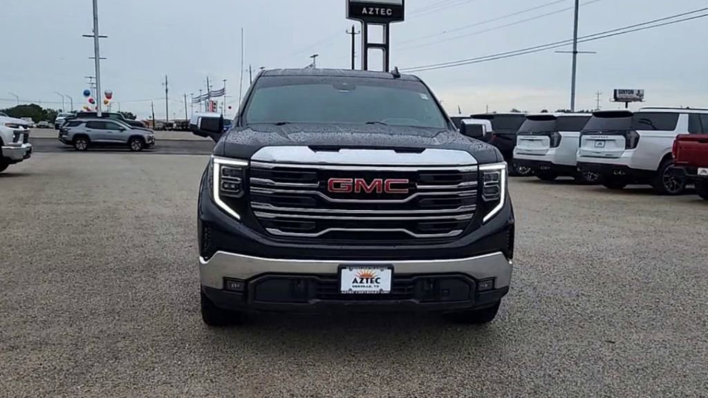 2023 Gmc Sierra 1500 SLT photo 2