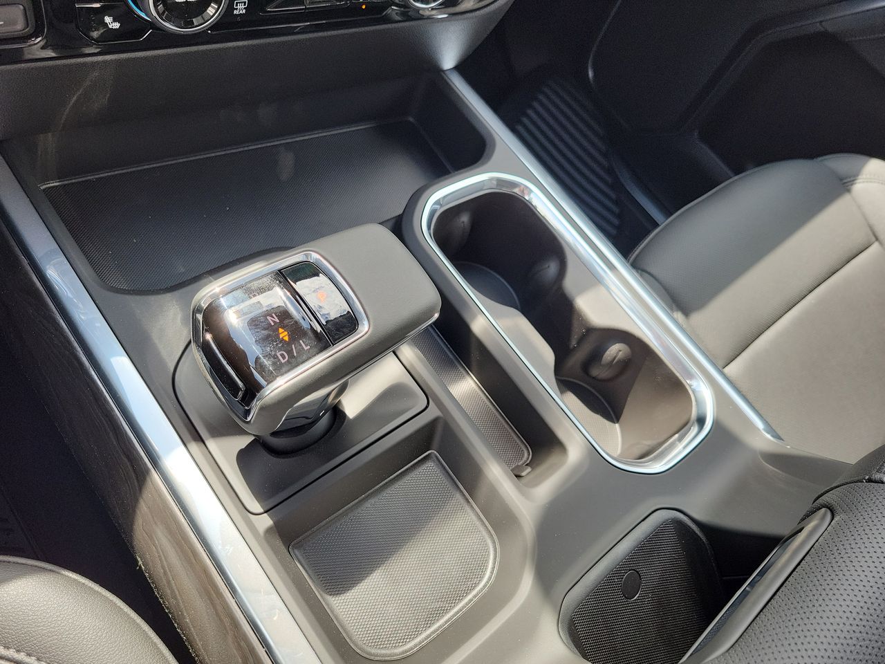 2025 Chevrolet Silverado 1500 LTZ - Photo 46