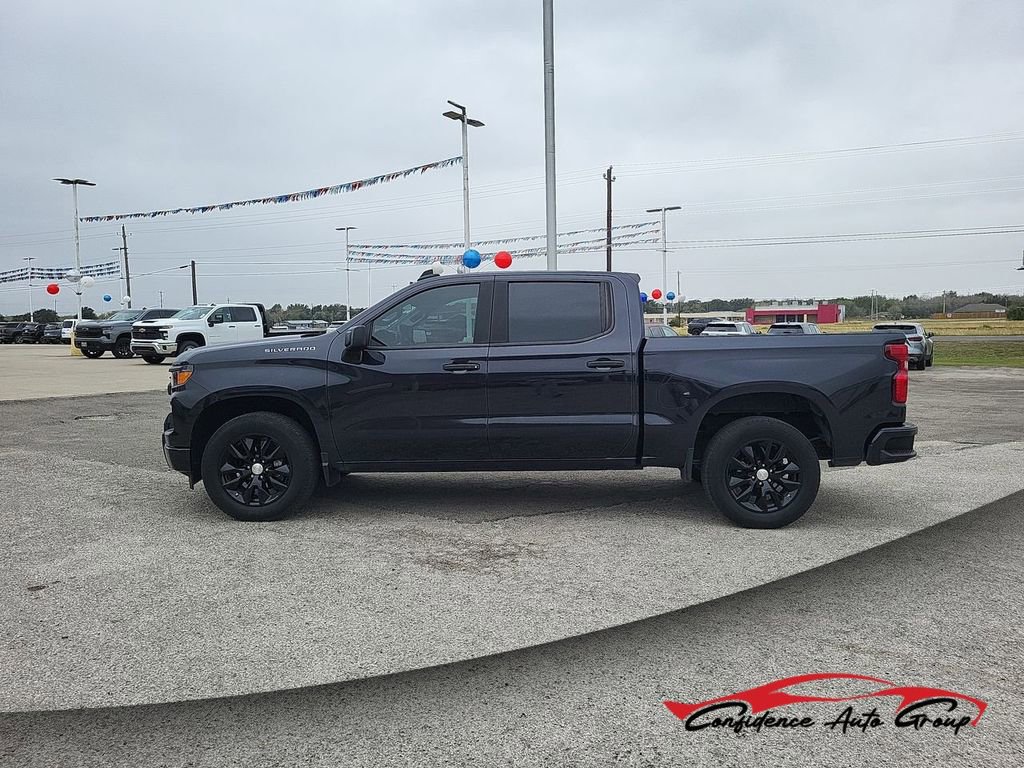 2022 Chevrolet Silverado 1500 Custom's photo