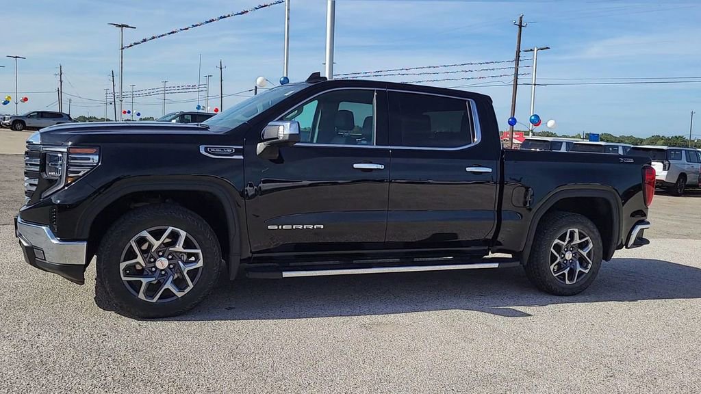 2023 Gmc Sierra 1500 SLT photo 3