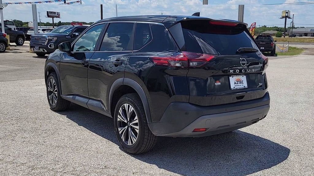2023 Nissan Rogue SV photo 4