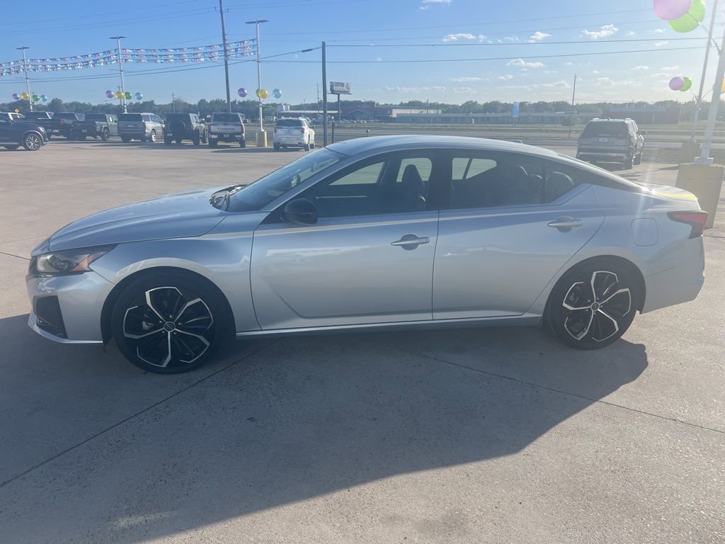 2024 Nissan Altima SR