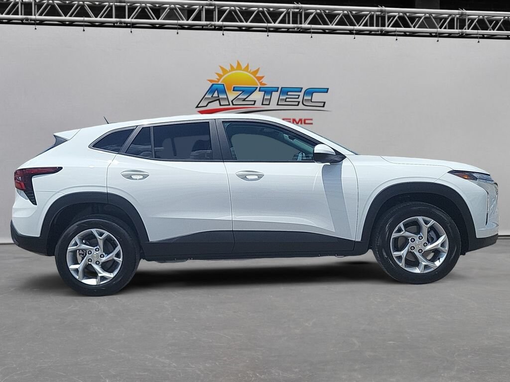 New 2026 Chevrolet Trax LS SUV