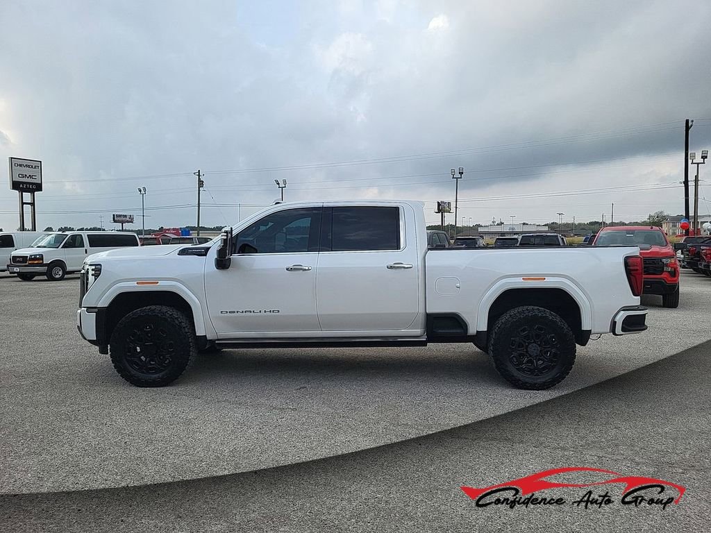 2024 GMC Sierra 2500HD Denali Ultimate's photo