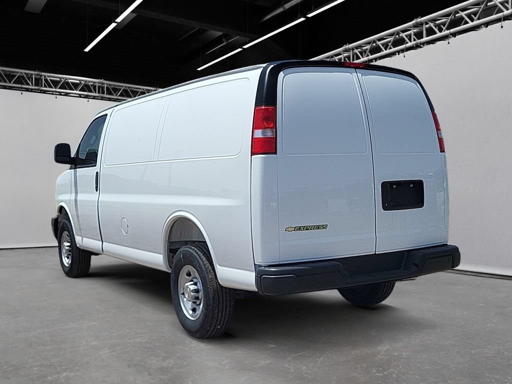 2026 Chevrolet Express Cargo Work Van - Photo 7