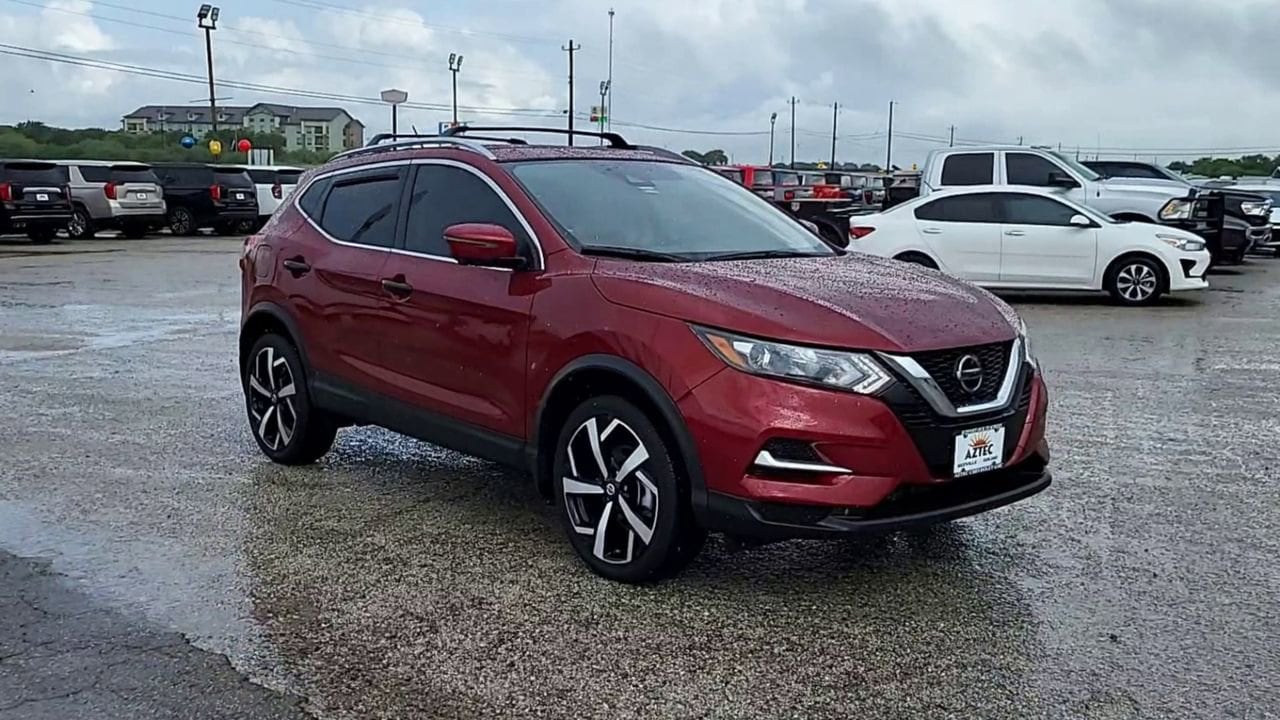 Used 2022 Nissan Rogue Sport SL with VIN JN1BJ1CVXNW351475 for sale in Beeville, TX