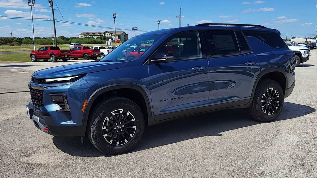 2026 Chevrolet Traverse Z71 photo 4