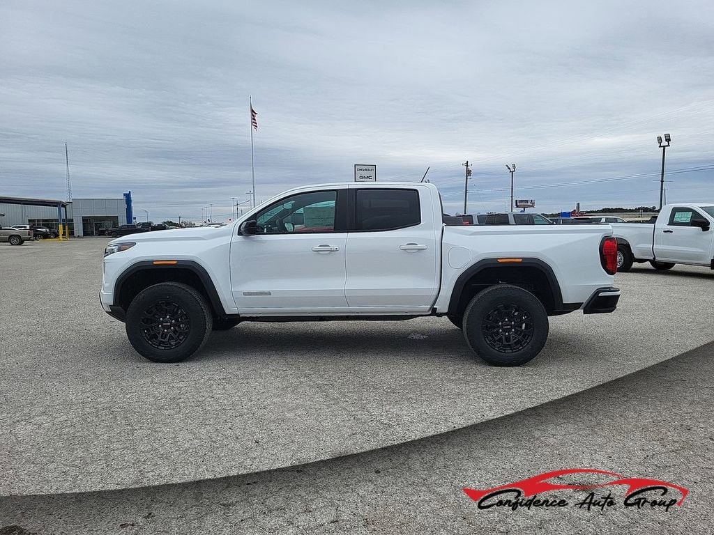 2026 GMC Canyon Elevation's photo