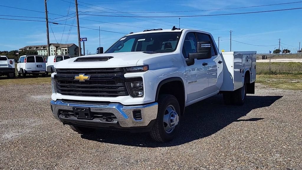 New 2025 Chevrolet Silverado 3500 HD Chassis Cab Work Truck Truck