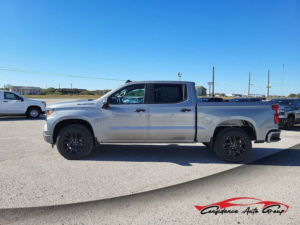 2026 Chevrolet Silverado 1500 Custom's photo
