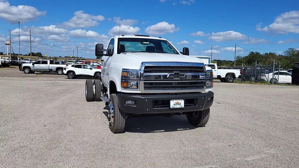 2024 Chevrolet Silverado 4500HD Work Truck photo 2