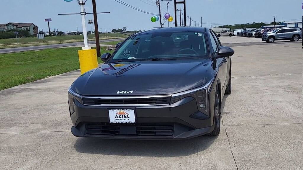 Used 2025 Kia K4 LXS Sedan