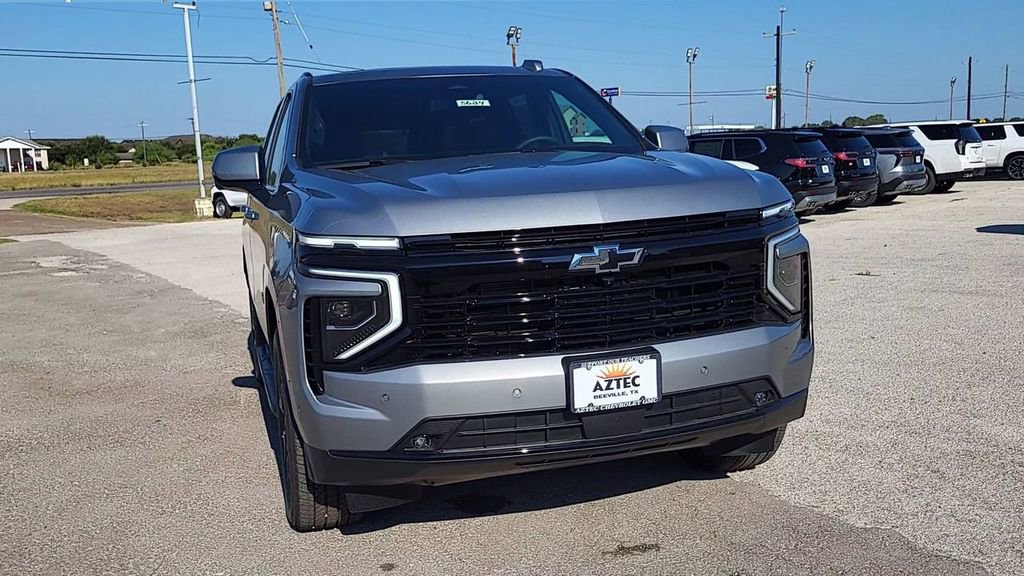 2025 Chevrolet Tahoe RST photo 2