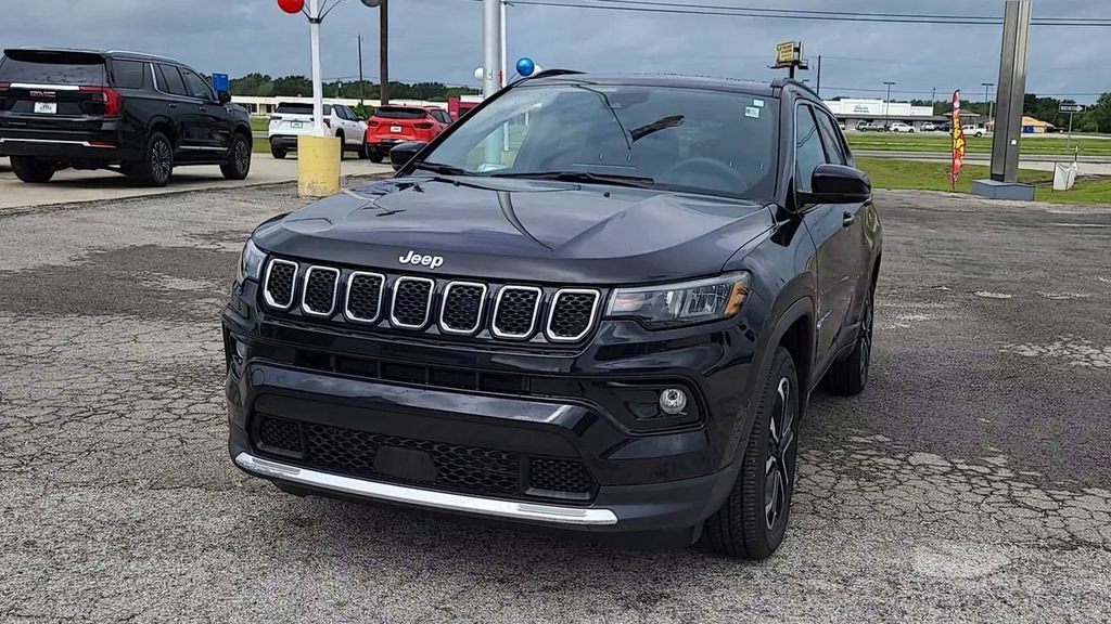 2024 Jeep Compass Limited photo 3