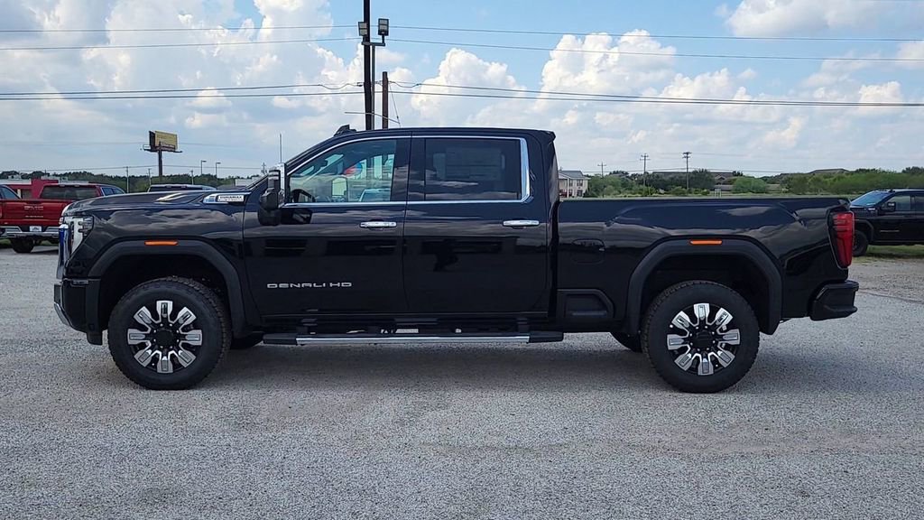 2025 Gmc Sierra 2500 HD Denali photo 2